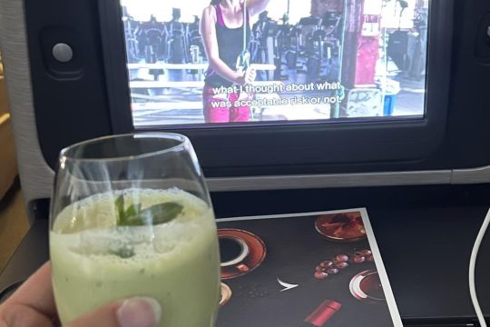 signature-in-flight-drink.