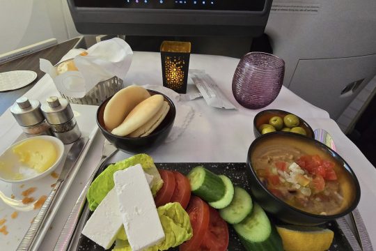 Meal-on-Qatar-Airways