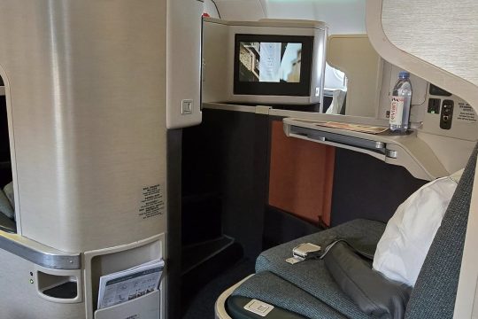 Cathay-Pacific-Business-Class-Cabin