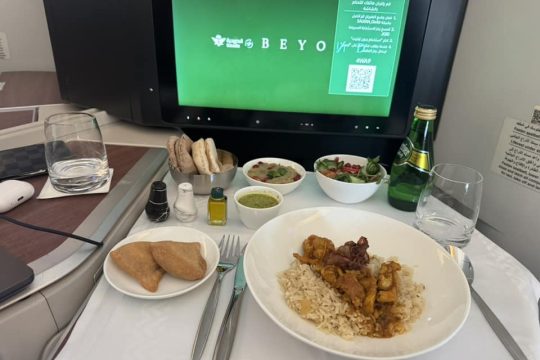 Saudia-Business-Class-Dining