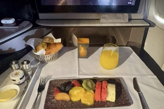 qatar-airways-inflight-breakfast-meal