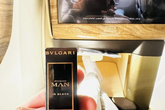 Emirates-Business-Class-Amenity