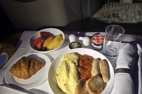 Emirates-Business-Class-Breakfast
