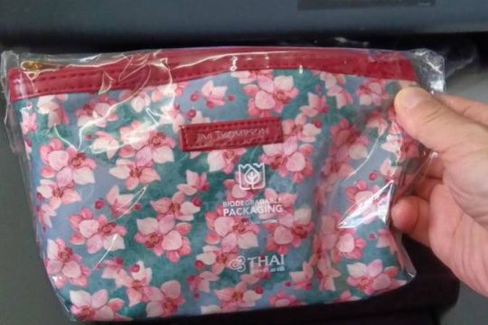 Thai-Airways-Business-Class -Amenity-Kit