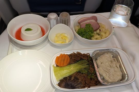 Gourmet-meal-served-at -malaysian-airline