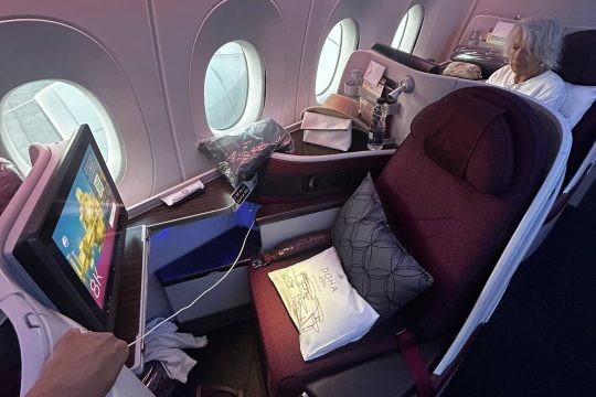 Qatar-Airways-A350-Business-Class-Seat