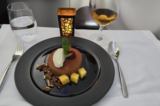Qatar-Airways-Business-Class-Dessert-Service