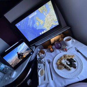 In-Flight-Meal--Entertainment.