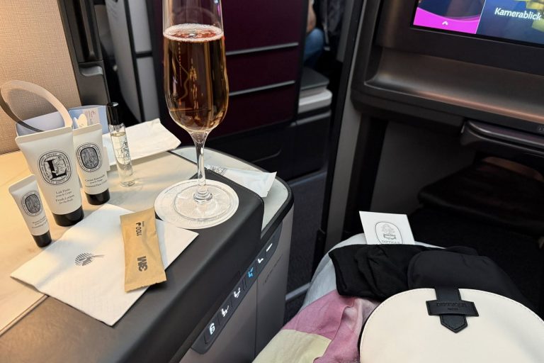 Amenity kit items from Qatar Airways