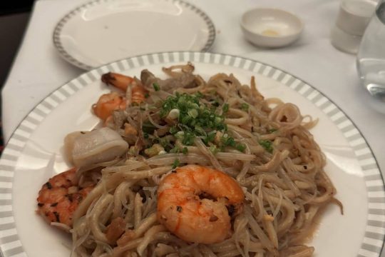 Business-class-prawn-meal