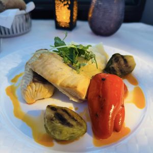 Qatar-Airways-business-class-meal