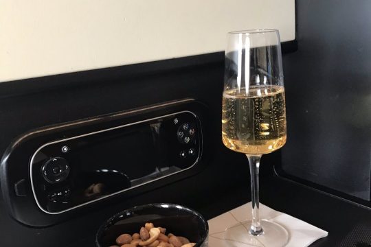 Glass-of-champagne