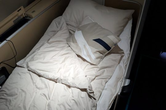Lufthansa-Lie-Flat-Seat