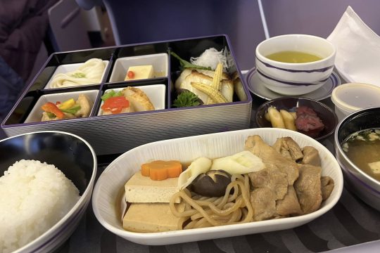 Business-Class-Japanese-Meal