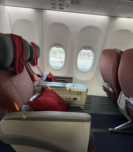 Garuda Indonesia Business Class seat
