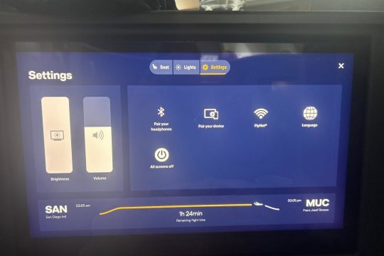 In-flight-screen