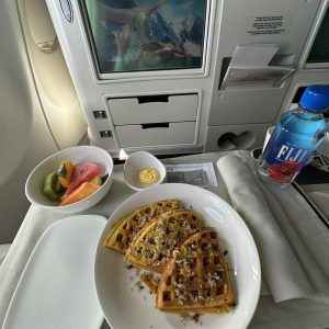 Business-Class-Meal