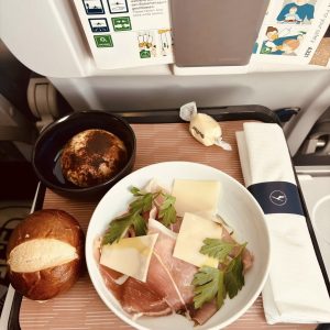 inflight-dinner